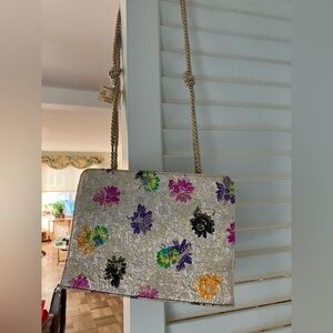Floral Embroidered Women's Bag